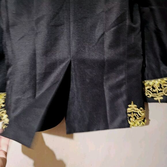 Cosplay Regency Blazer Black And Gold Embriodered Size Small-Medium Brooch Chain - Picture 8 of 10